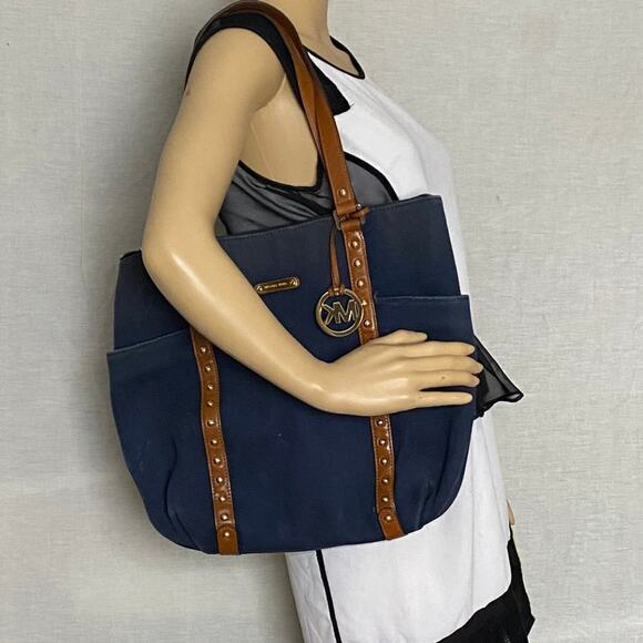 Michael Kors M Blue Interwoven Canvas Shoulder Bag - Picture 6 of 10